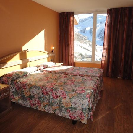 Hotel Reino Nevado เซียร์ราเนบาดา ภายนอก รูปภาพ