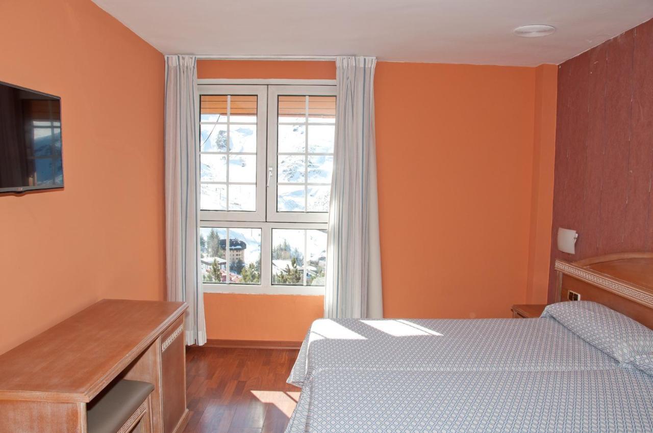 Hotel Reino Nevado เซียร์ราเนบาดา ภายนอก รูปภาพ