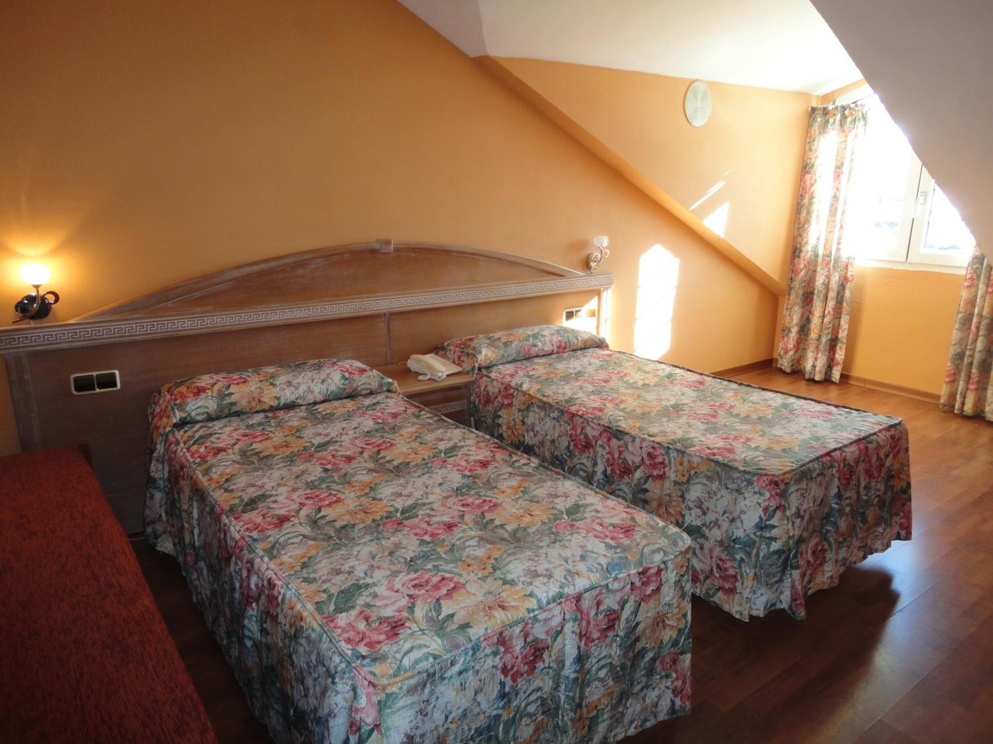 Hotel Reino Nevado เซียร์ราเนบาดา ภายนอก รูปภาพ