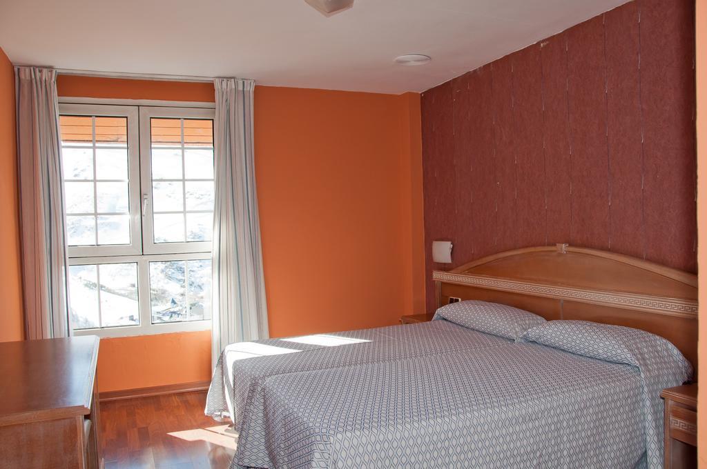 Hotel Reino Nevado เซียร์ราเนบาดา ภายนอก รูปภาพ